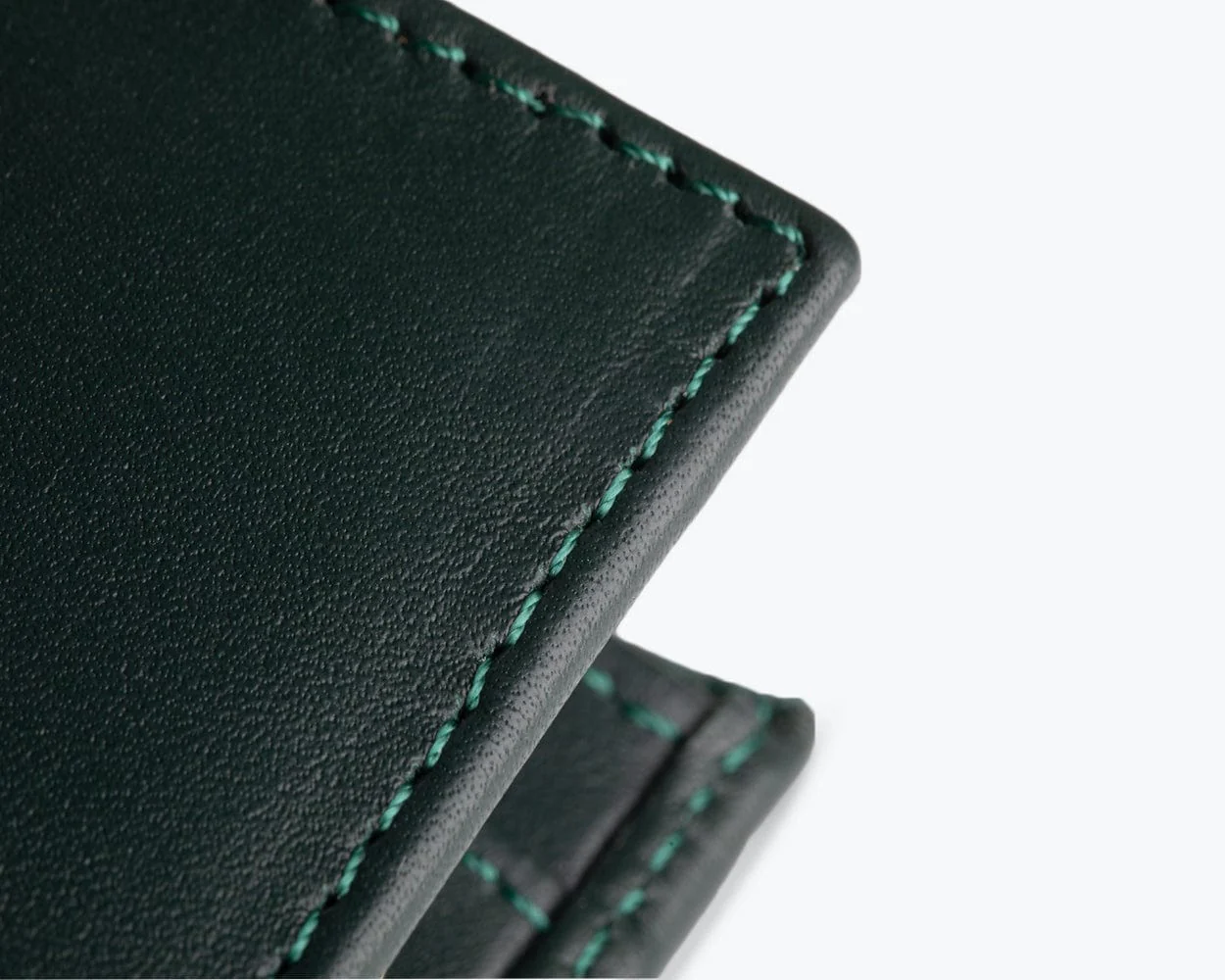 Metro Leather Bifold Wallet - Image 21