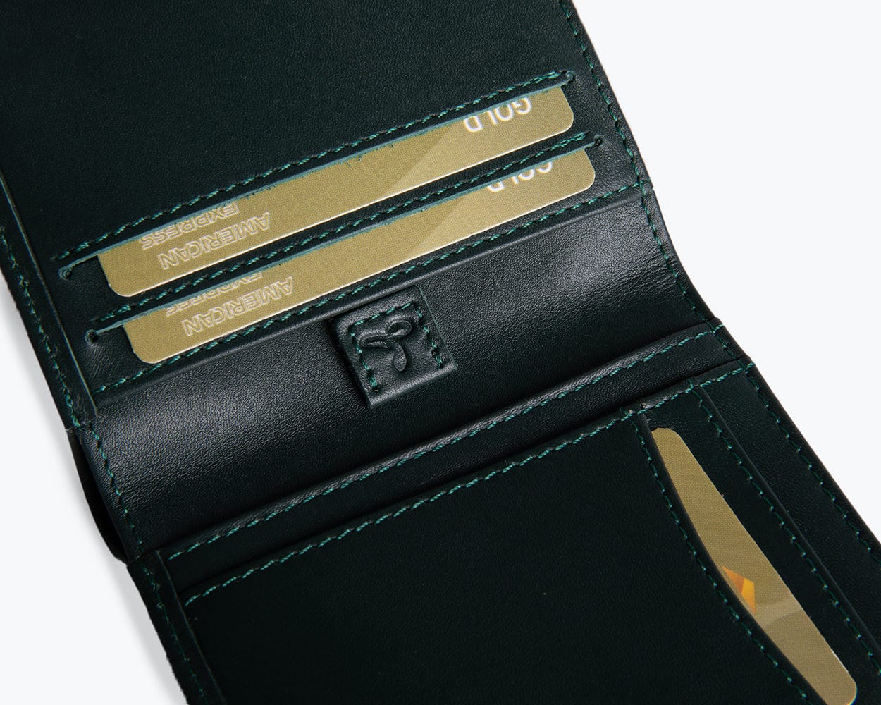 Metro Leather Bifold Wallet - Image 23