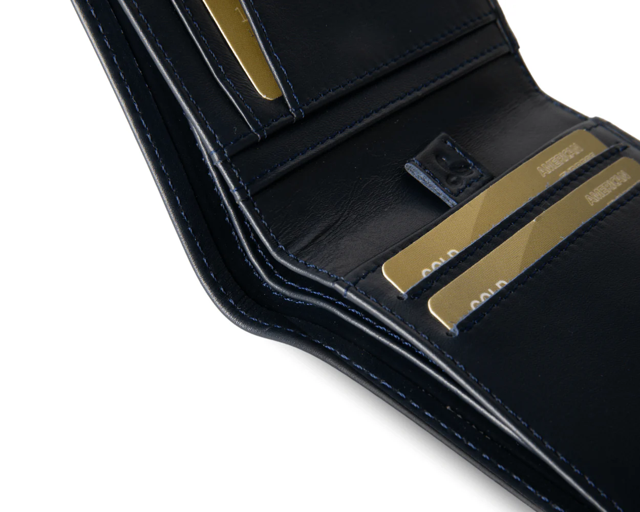 Metro Leather Bifold Wallet - Image 46